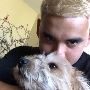 Meet your Posher, Devin